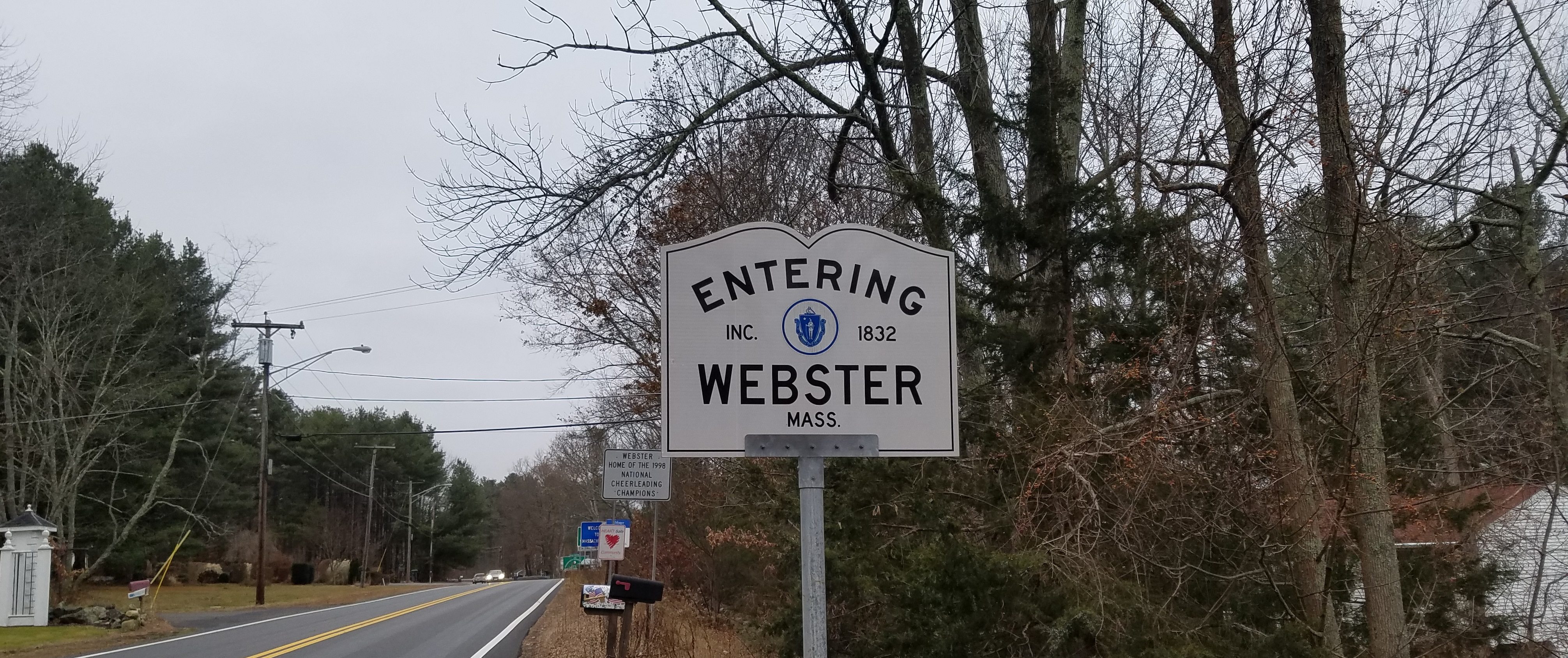 5 Family Yard Sale THE LAKE 940